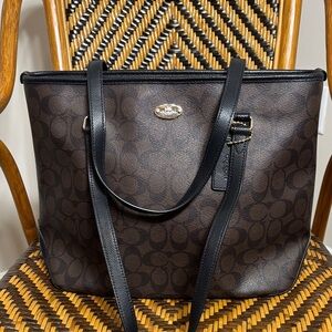 Coach City Tote Bag Maxi Signature Canvas